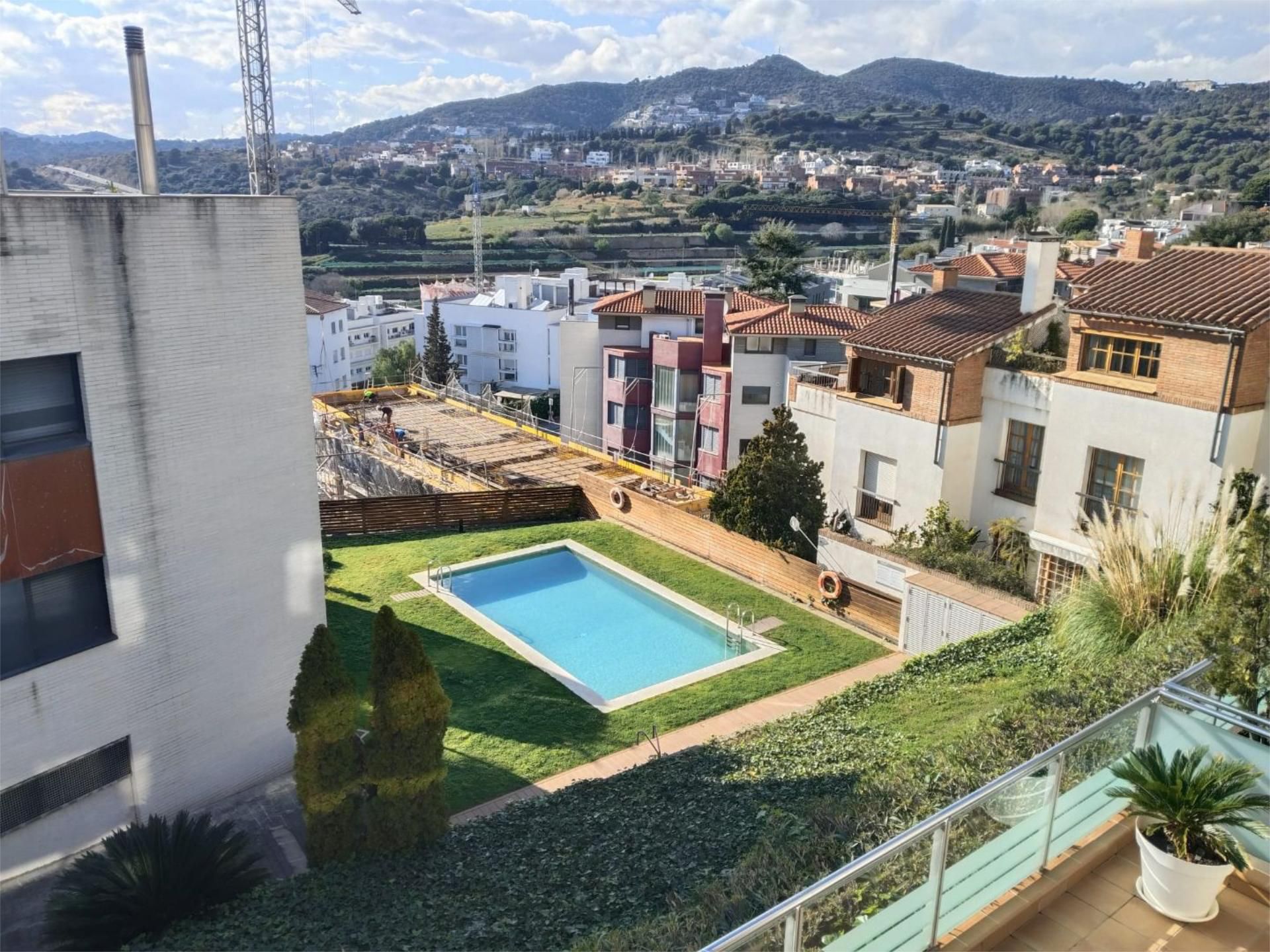 Swimming pool of Flat for sale in Tiana  with Air Conditioner, Heating and Parquet flooring