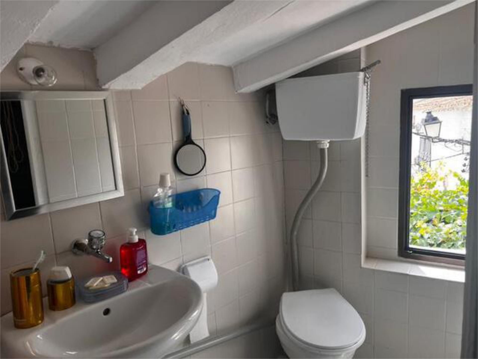 Bathroom of House or chalet for sale in Alcalá del Júcar