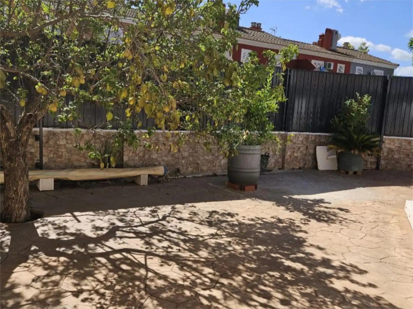 Habitación en Calle Ignacio Zuloaga, 3, Casco Antiguo Jardín de Piso para compartir en Mairena del Aljarafe con Aire acondicionado, Calefacción y Jardín privado