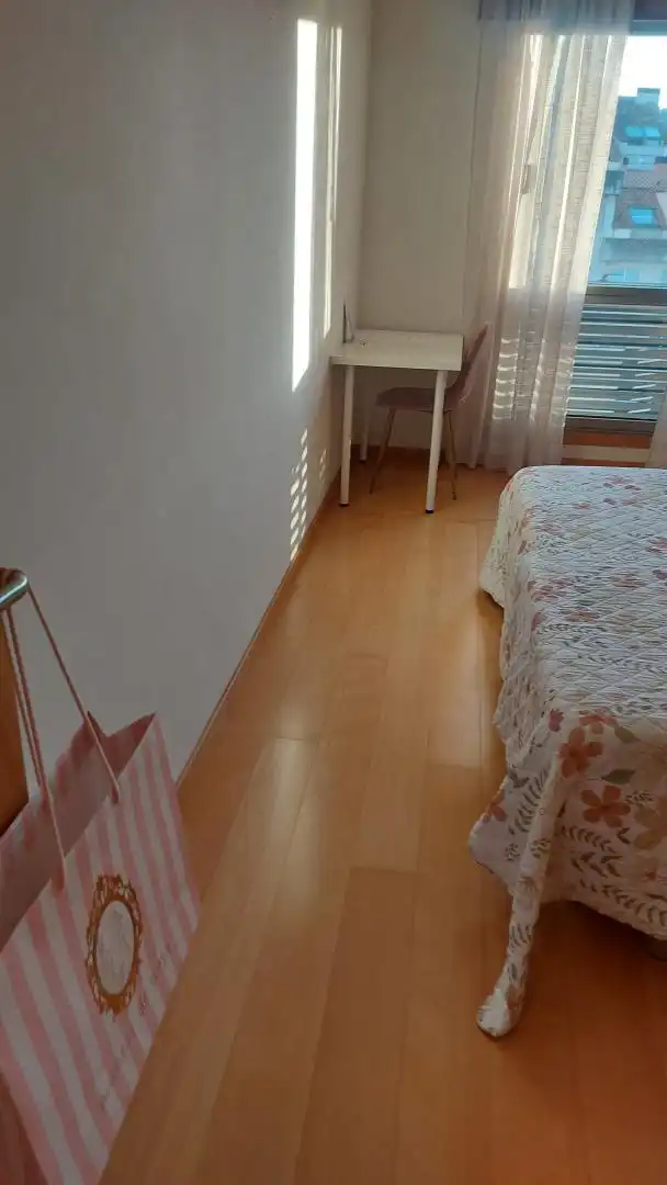 Flat for rent in Rúa Antonio Ríos, 29, Los Castros - Castrillón Bedroom of Flat for rent in A Coruña Capital with Air Conditioner, Private garden and Parquet flooring