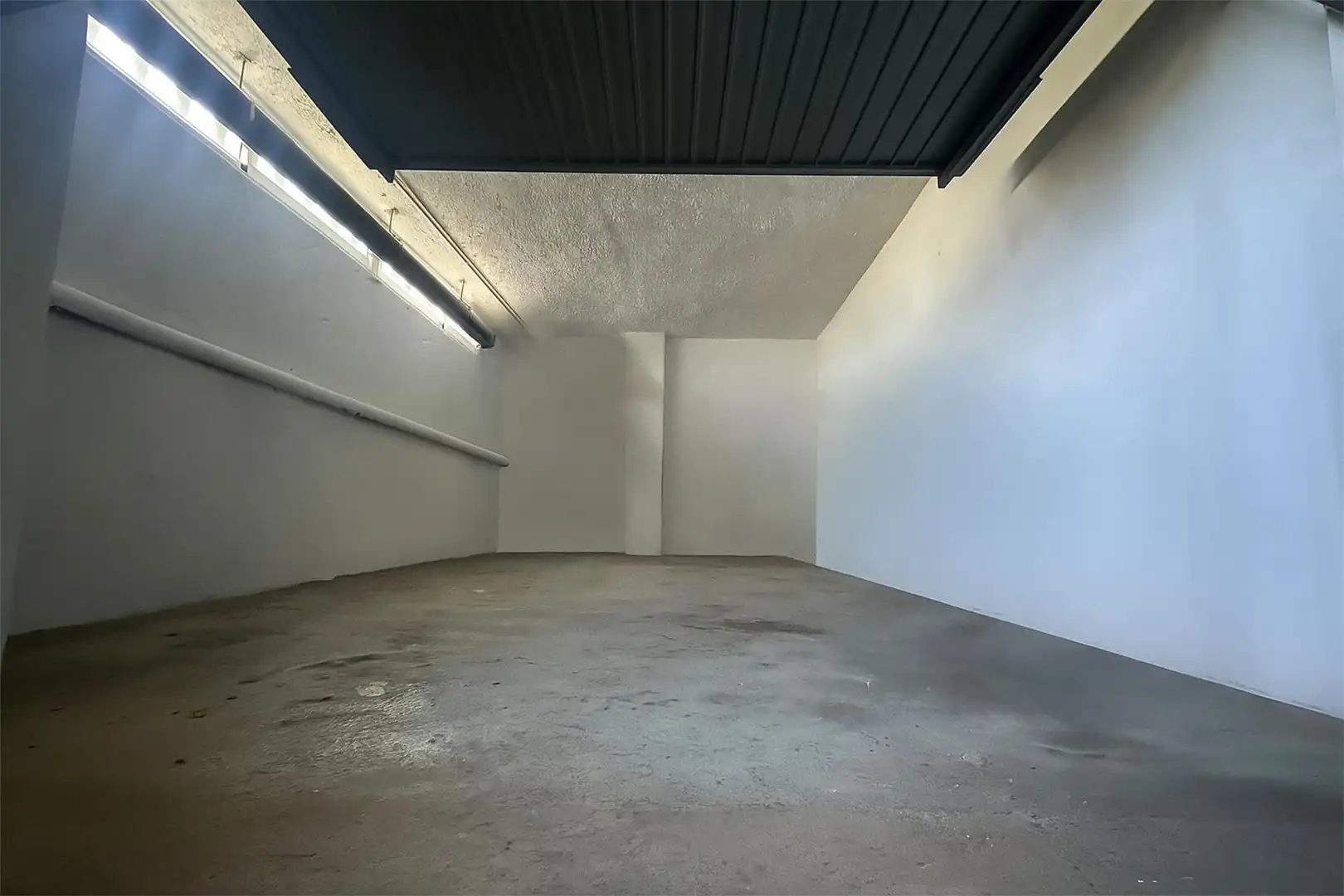 Garage for sale in Piles