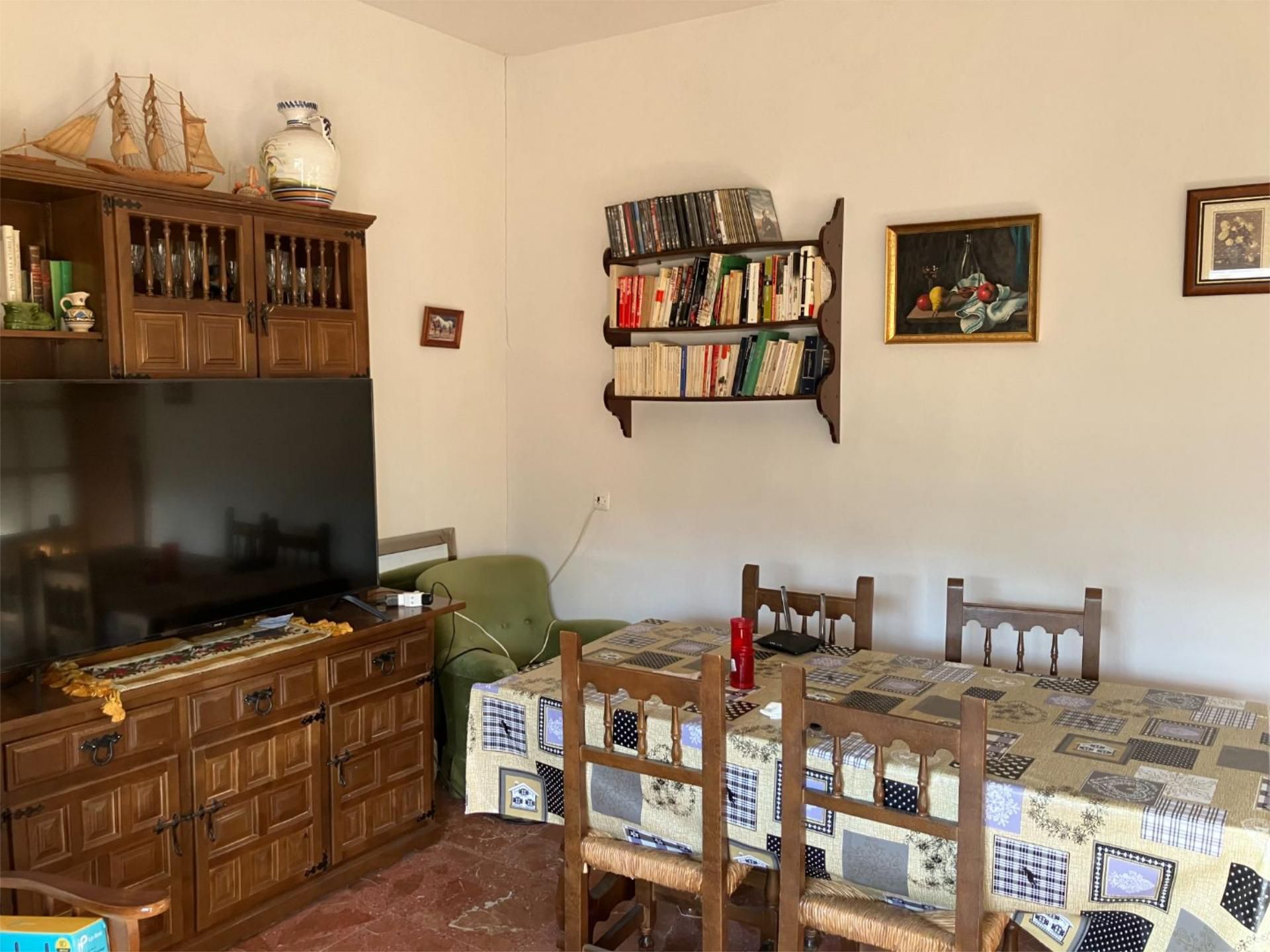 Living room of Duplex for sale in Fuenlabrada de los Montes  with Storage room, Furnished and Balcony