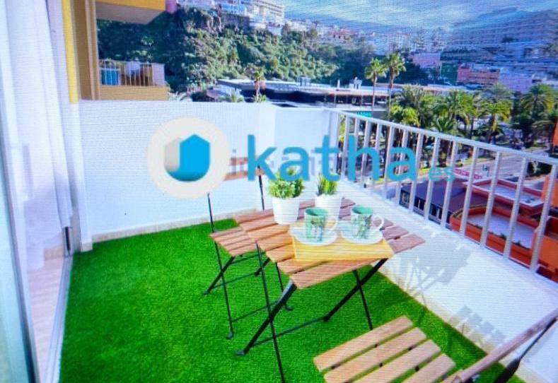 Foto 1 de Estudi en venda a Avenida Familia de Betancourt y Molina, 30a, Zona Martiánez, Santa Cruz de Tenerife