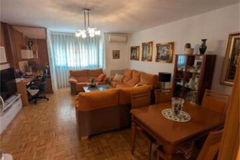 Photo 1 of Flat for sale in Los Rosales, Madrid