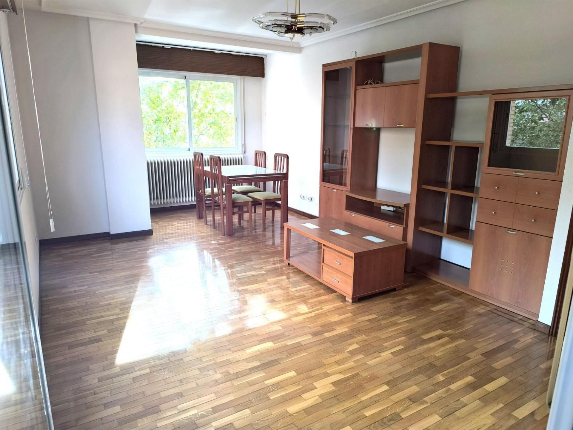 Living room of Flat for sale in  Logroño  with Heating, Parquet flooring and Terrace