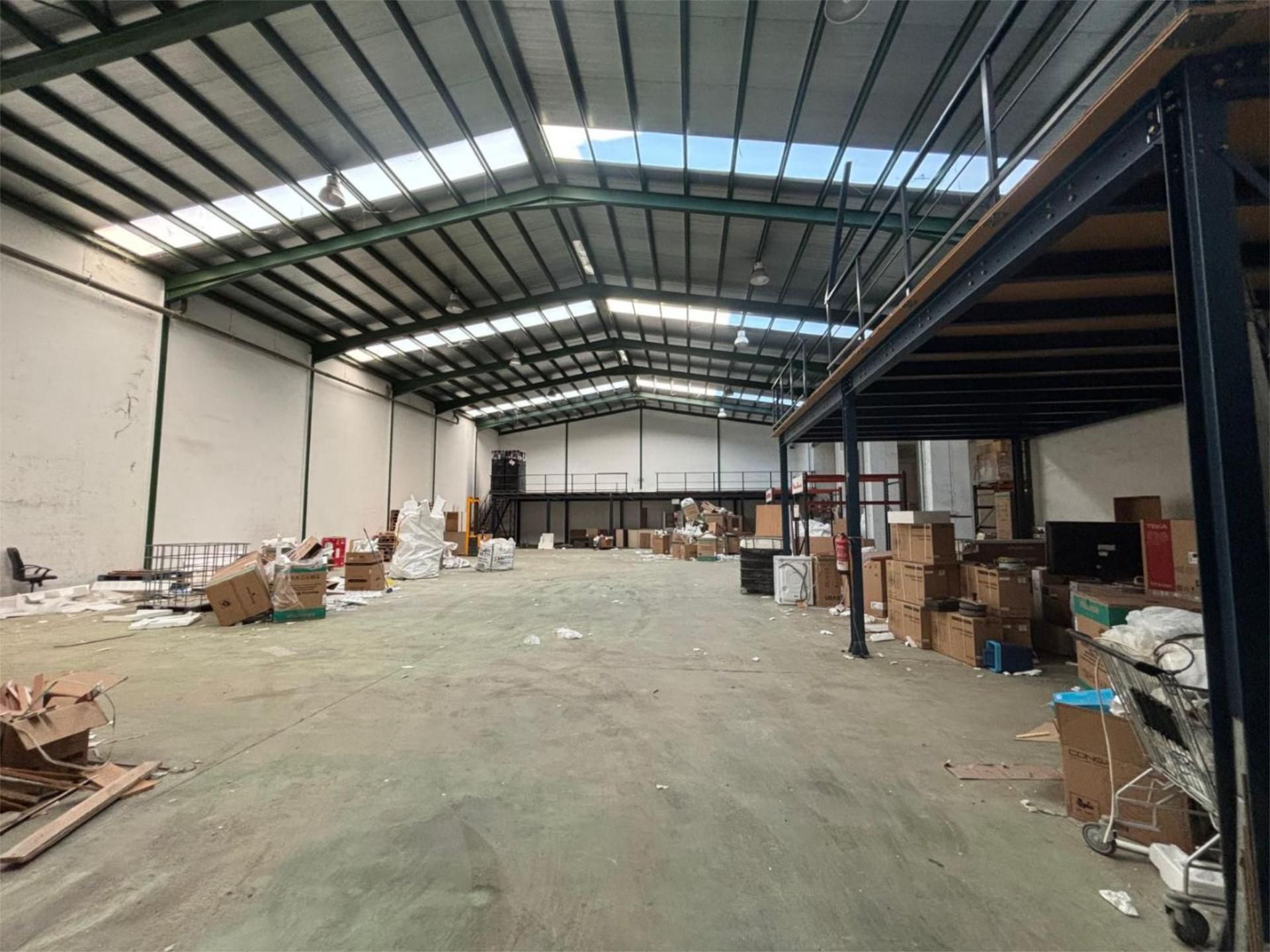 Industrial buildings to rent in Aspe