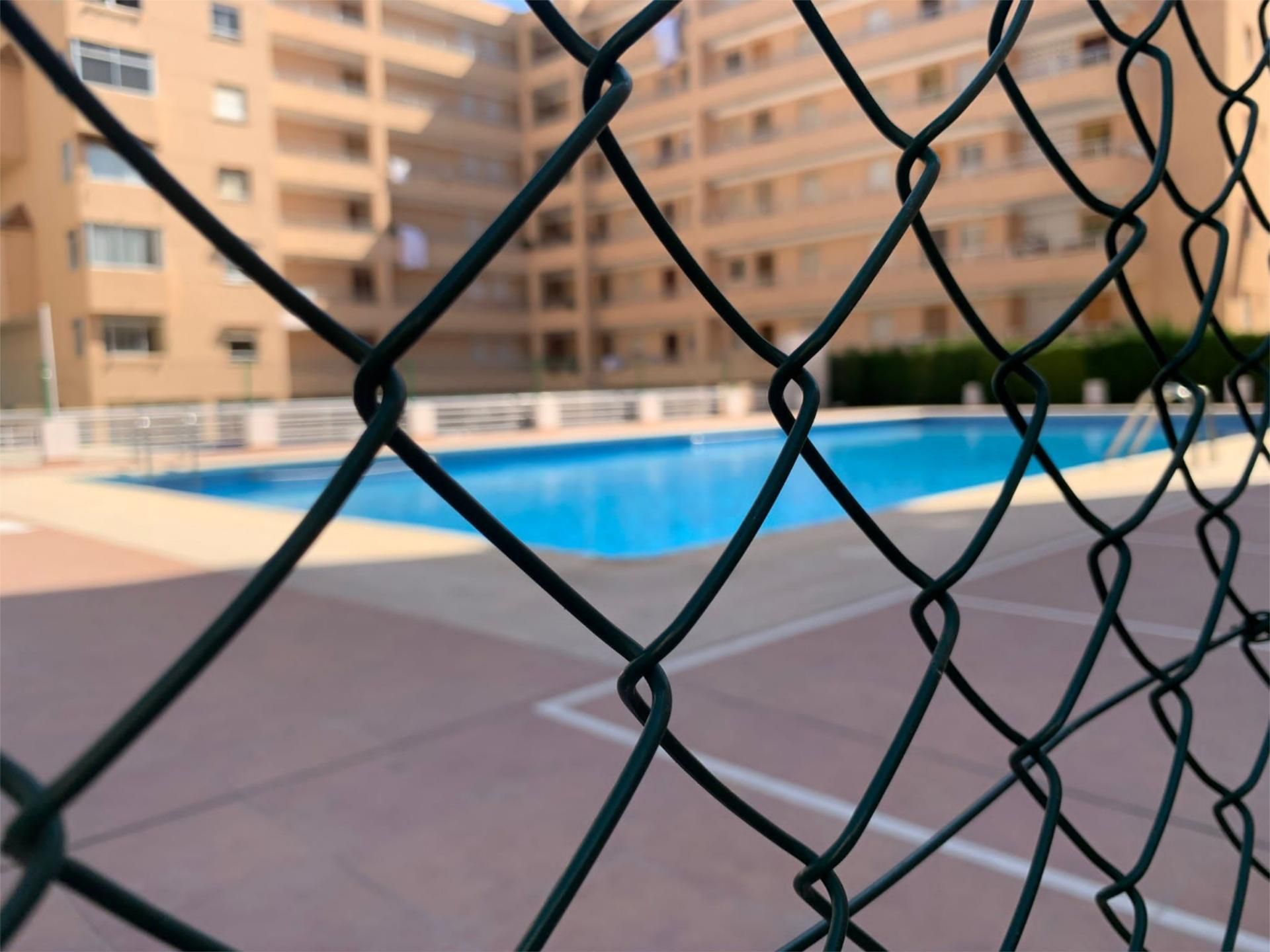 Piscina de Pis de lloguer en Santa Pola amb Aire condicionat