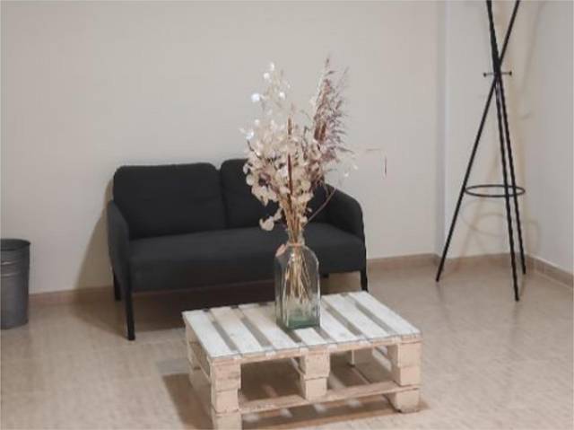 Local comercial en Alquiler en Calle de la Milagrosa, 4 en Puerta del Ángel