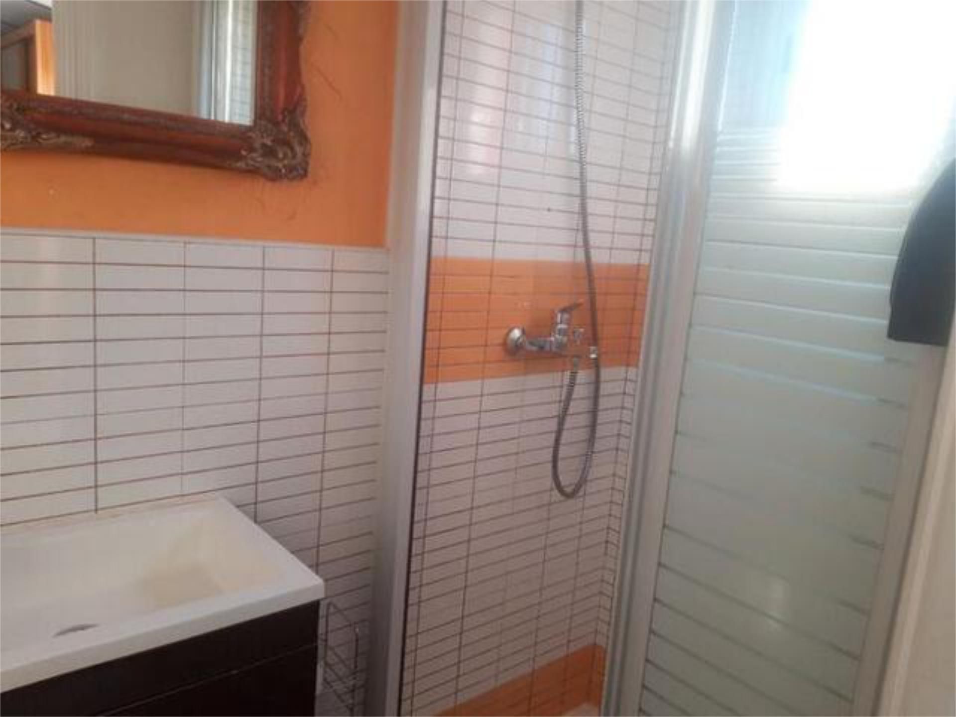 Bany de Loft de lloguer en Roquetas de Mar amb Moblat i Es permeten mascotes