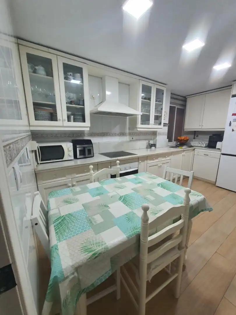 Kitchen of Duplexes for sale in  Sevilla Capital  with Air Conditioner