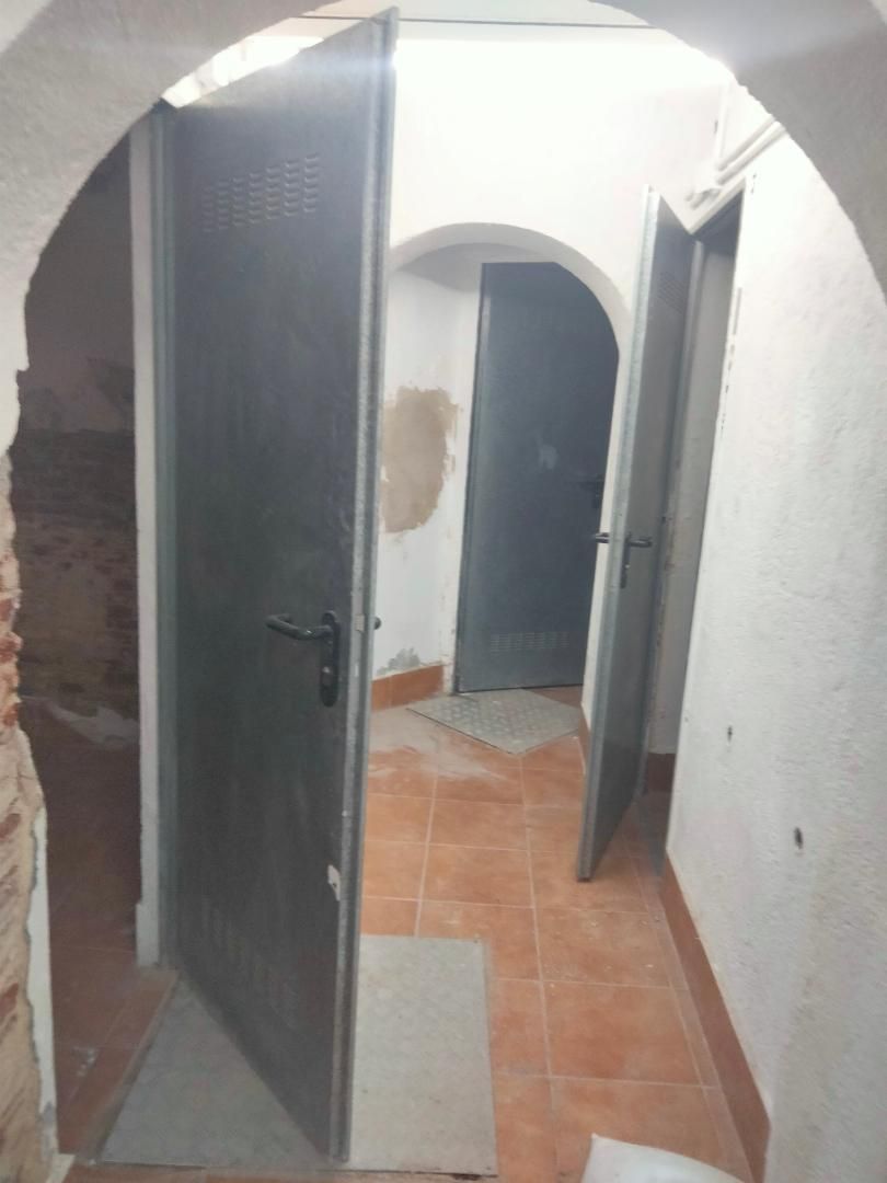 Box room to rent in  Madrid Capital