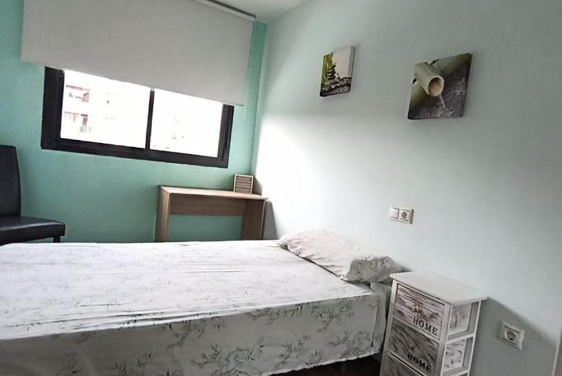 Flat to share in Calle Colonia Santa Isabel, 5e, Haygon - Universidad, Alicante - image 1 Photo 1 of Flat to share in Calle Colonia Santa Isabel, 5e, Haygon - Universidad, Alicante