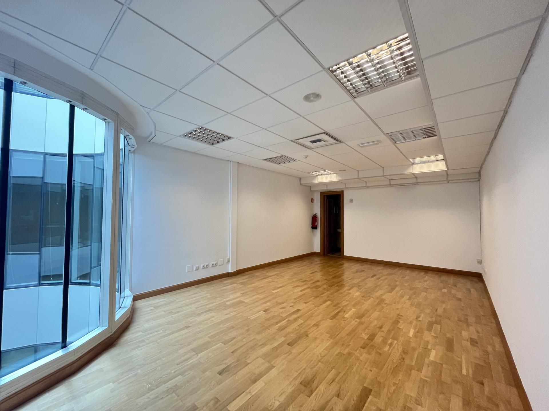 Oficina de lloguer a Plaza Mío Cid, 6, Villa Pilar Oficina de lloguer en Burgos Capital