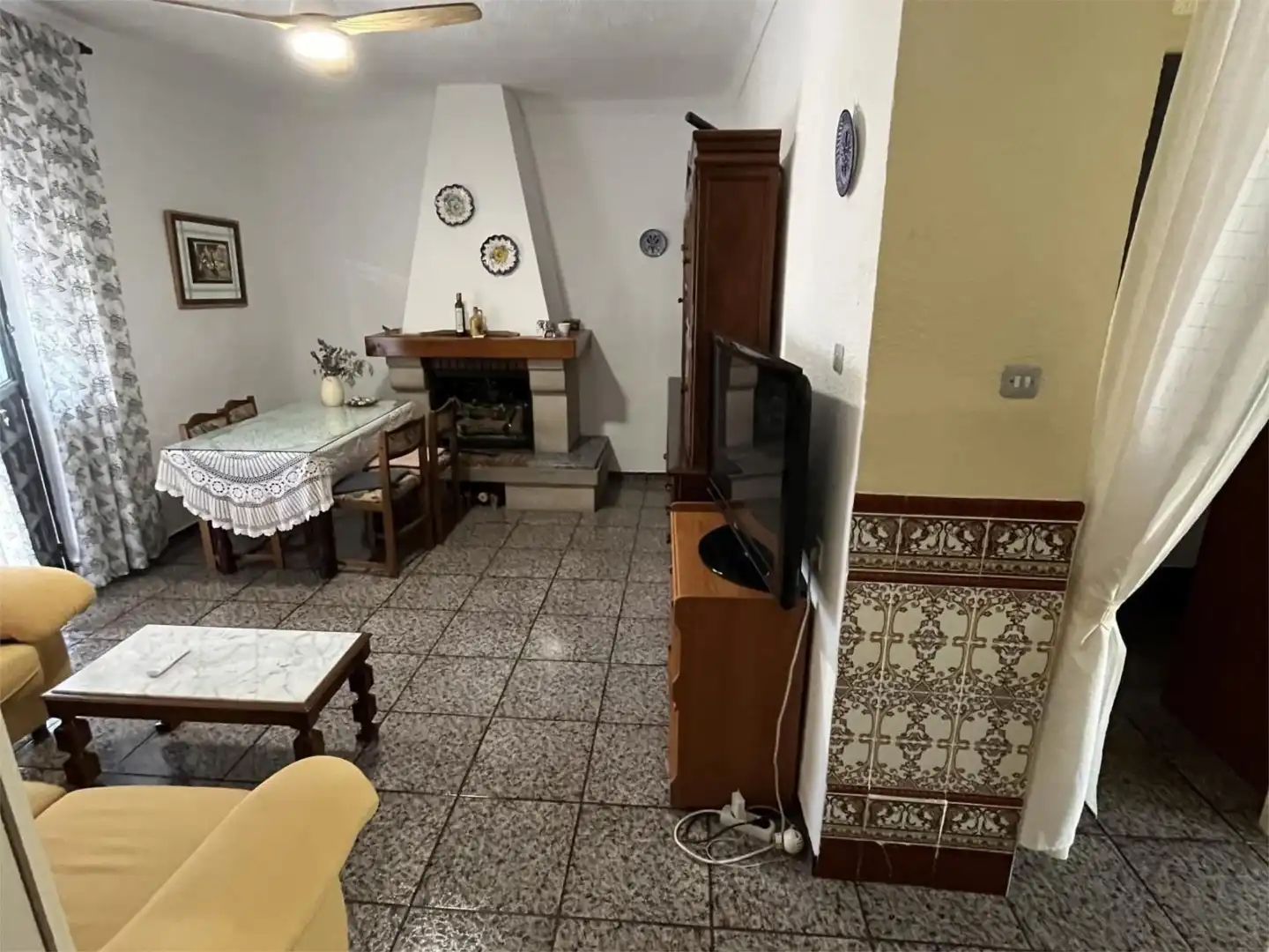 Wohnung zum Verkauf in Calle San Isidro, 3, Alcaudete Wohnzimmer von Wohnung zum Verkauf in Alcaudete mit Klimaanlage, Privatgarten und Parkett