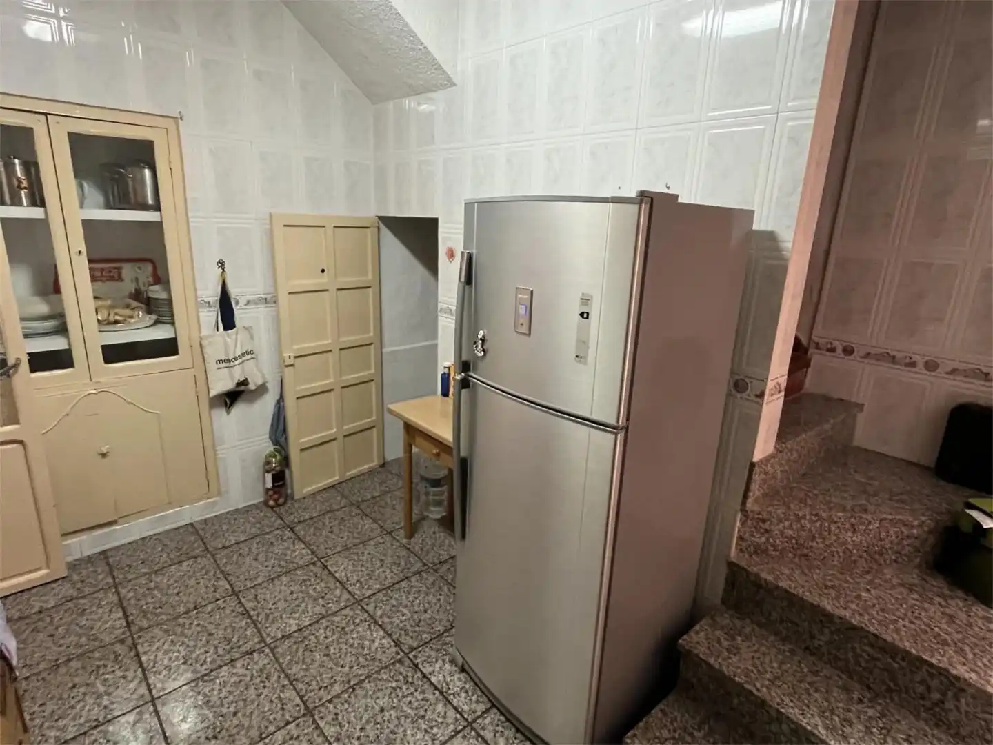 Wohnung zum Verkauf in Calle San Isidro, 3, Alcaudete Küche von Wohnung zum Verkauf in Alcaudete mit Klimaanlage, Privatgarten und Parkett