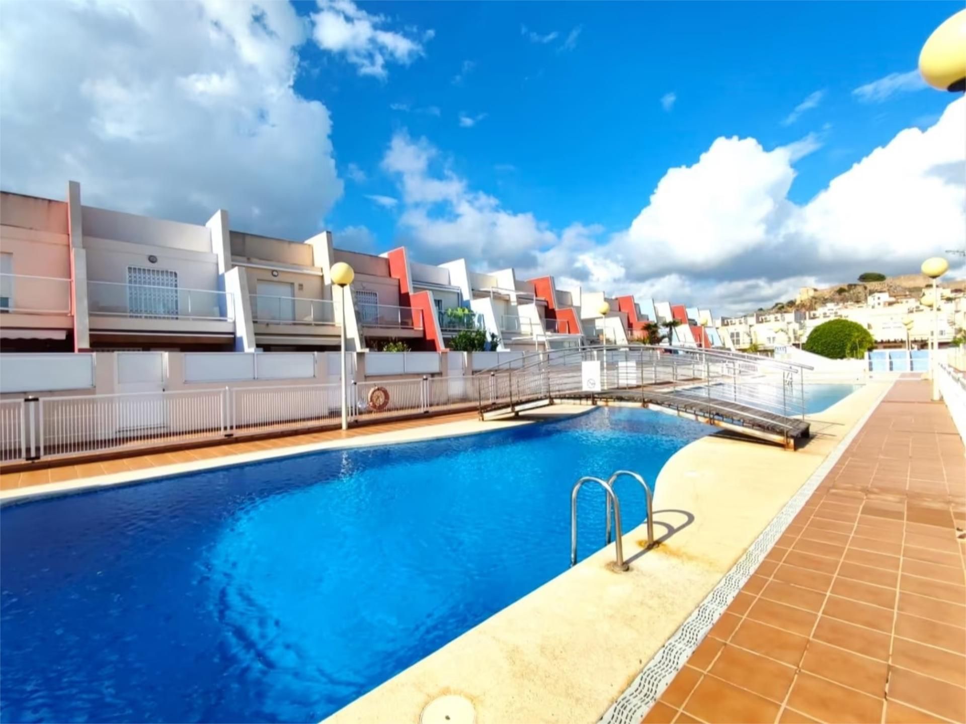 Piscina de Casa adosada en venda en Oropesa del Mar / Orpesa amb Aire condicionat, Terrassa i Piscina