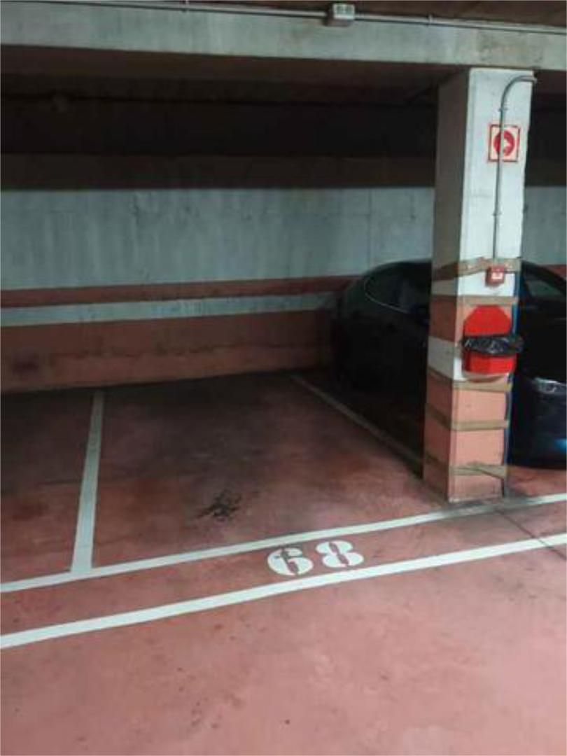 Parking of Garage to rent in Oviedo 