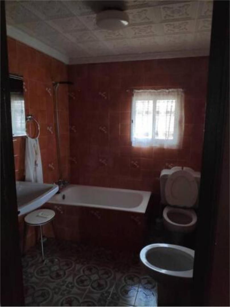 Bany de Casa o xalet en venda en Castejón de Alarba amb Terrassa, Traster i Moblat