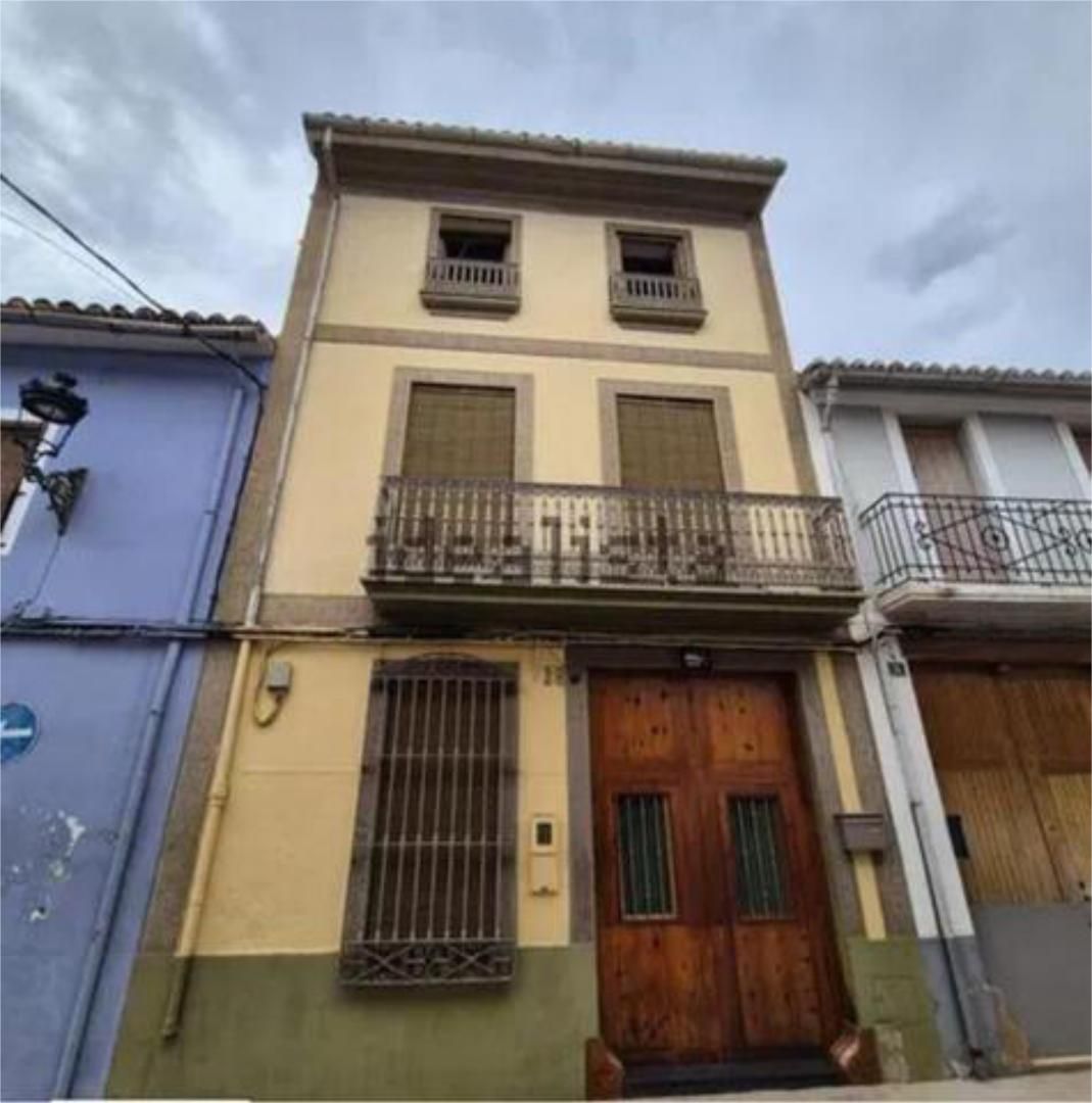Vista exterior de Casa adosada en venda en Catadau