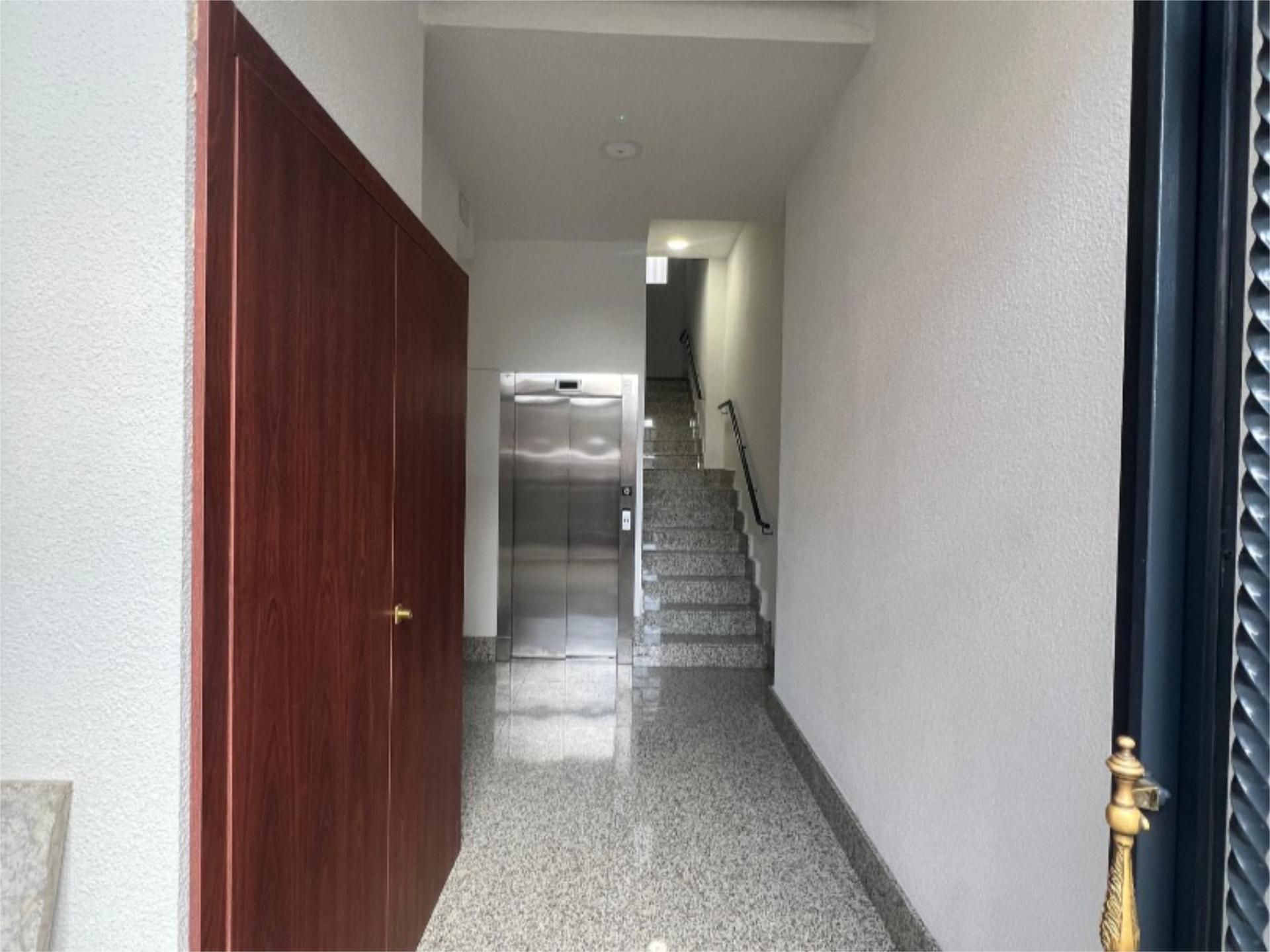 Flat to rent in Salamanca Capital  with Balcony