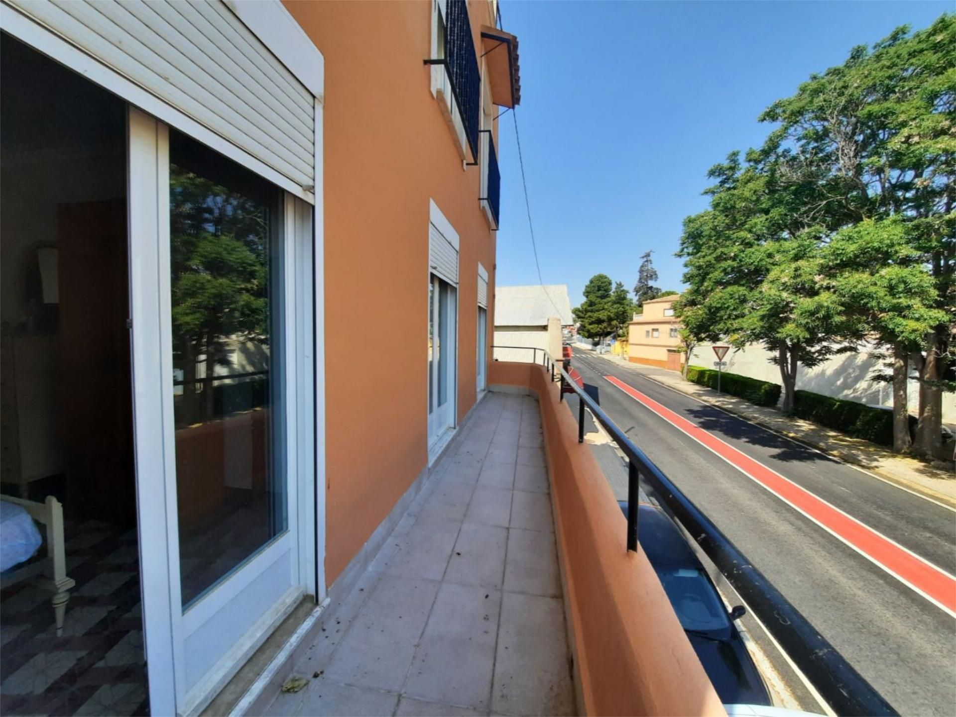 Exterior view of Single-family semi-detached for sale in Caudete de las Fuentes  with Terrace and Balcony