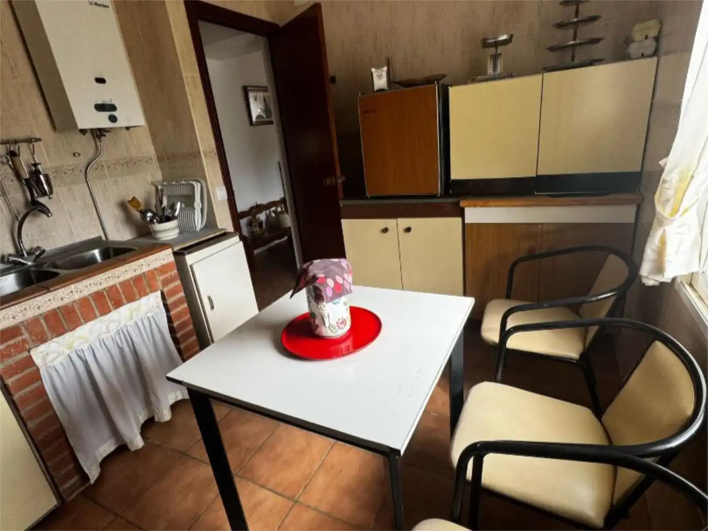 Flat for sale in Lugar Diseminado, 141, Cabeza del Buey Kitchen of Flat for sale in Cabeza del Buey with Private garden and Storage room