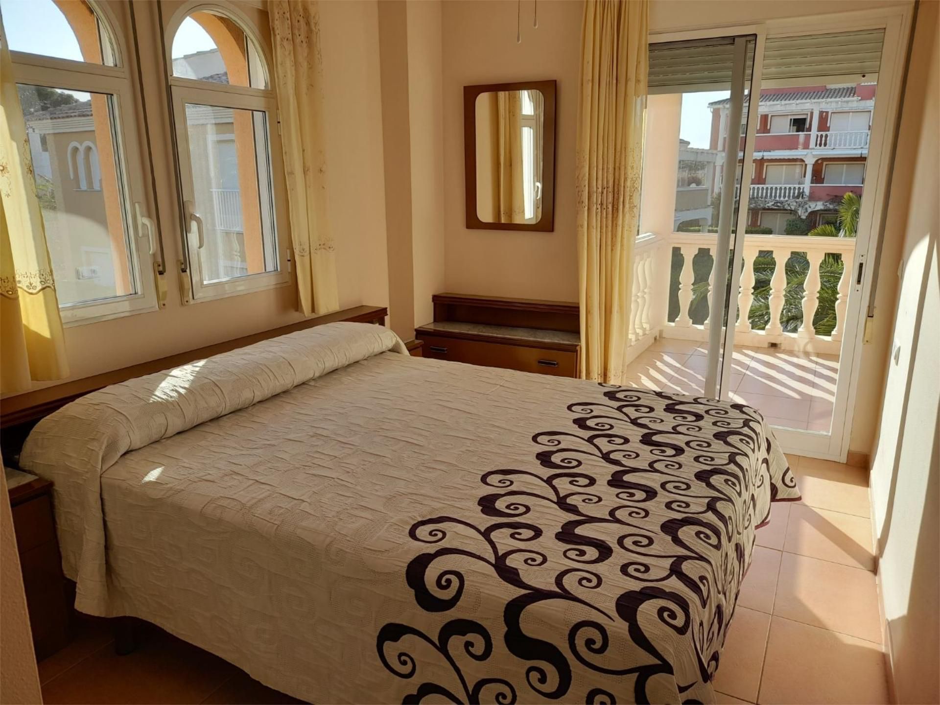 Bedroom of Flat to rent in Dénia  with Air Conditioner, Heating and Private garden