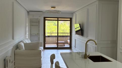 Photo 3 of Flat to rent in Calle de Antonio López Aguado, 1, La Paz, Madrid