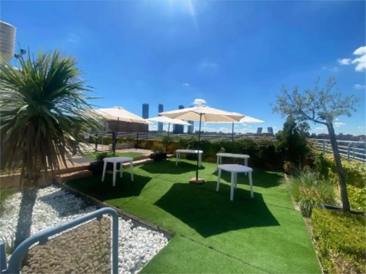 Flat for rent in Calle de Antonio López Aguado, 1, La Paz