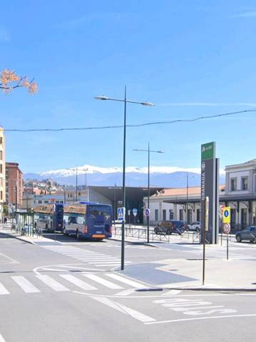 Piso en Venta en Avenida de Andaluces, 12 en Pajaritos