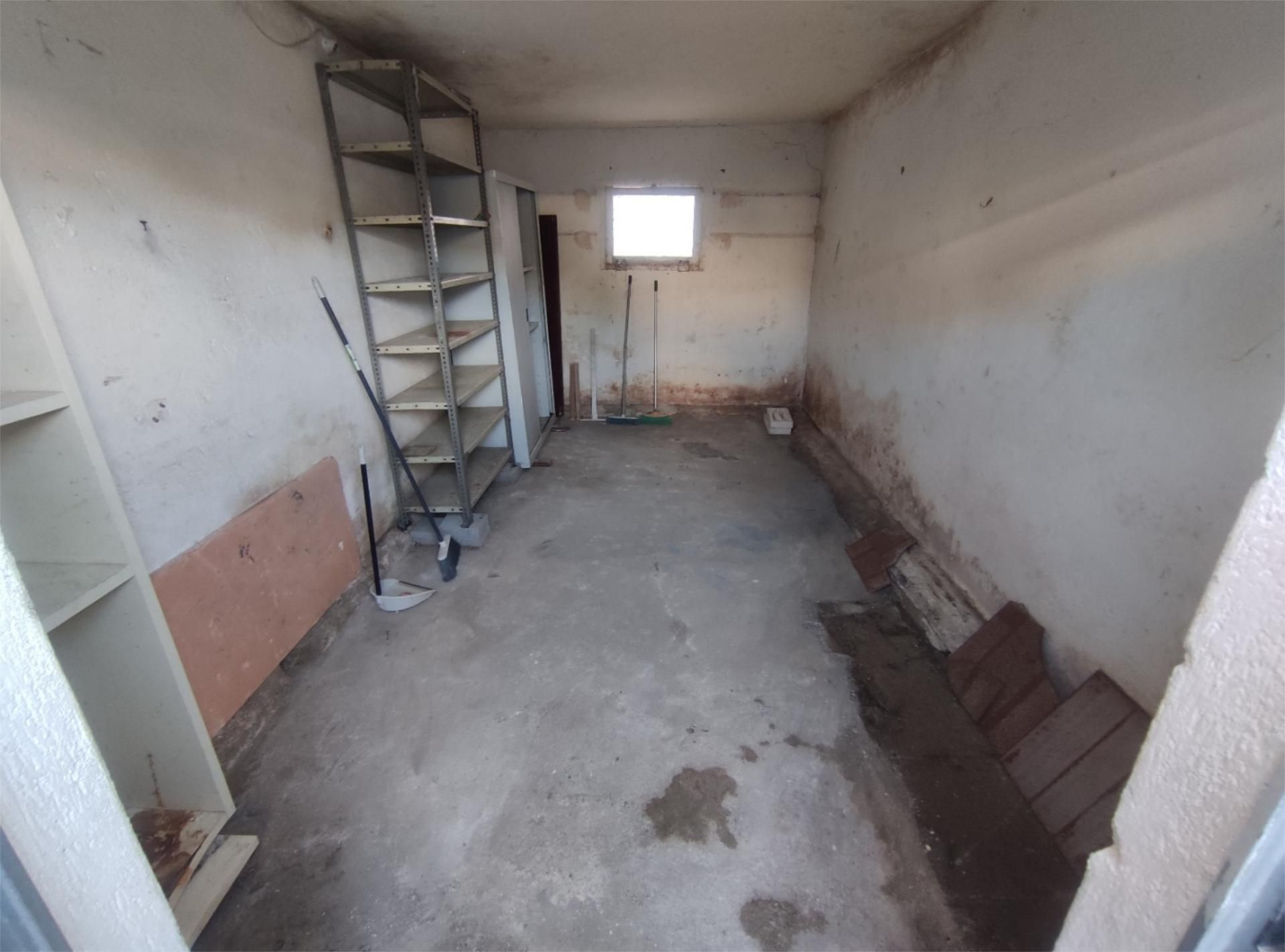 Box room to rent in Castelldefels