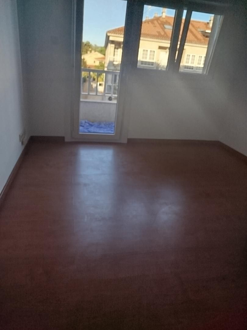 Flat to rent in Avenida Val Miñor, 8, Nigrán centro