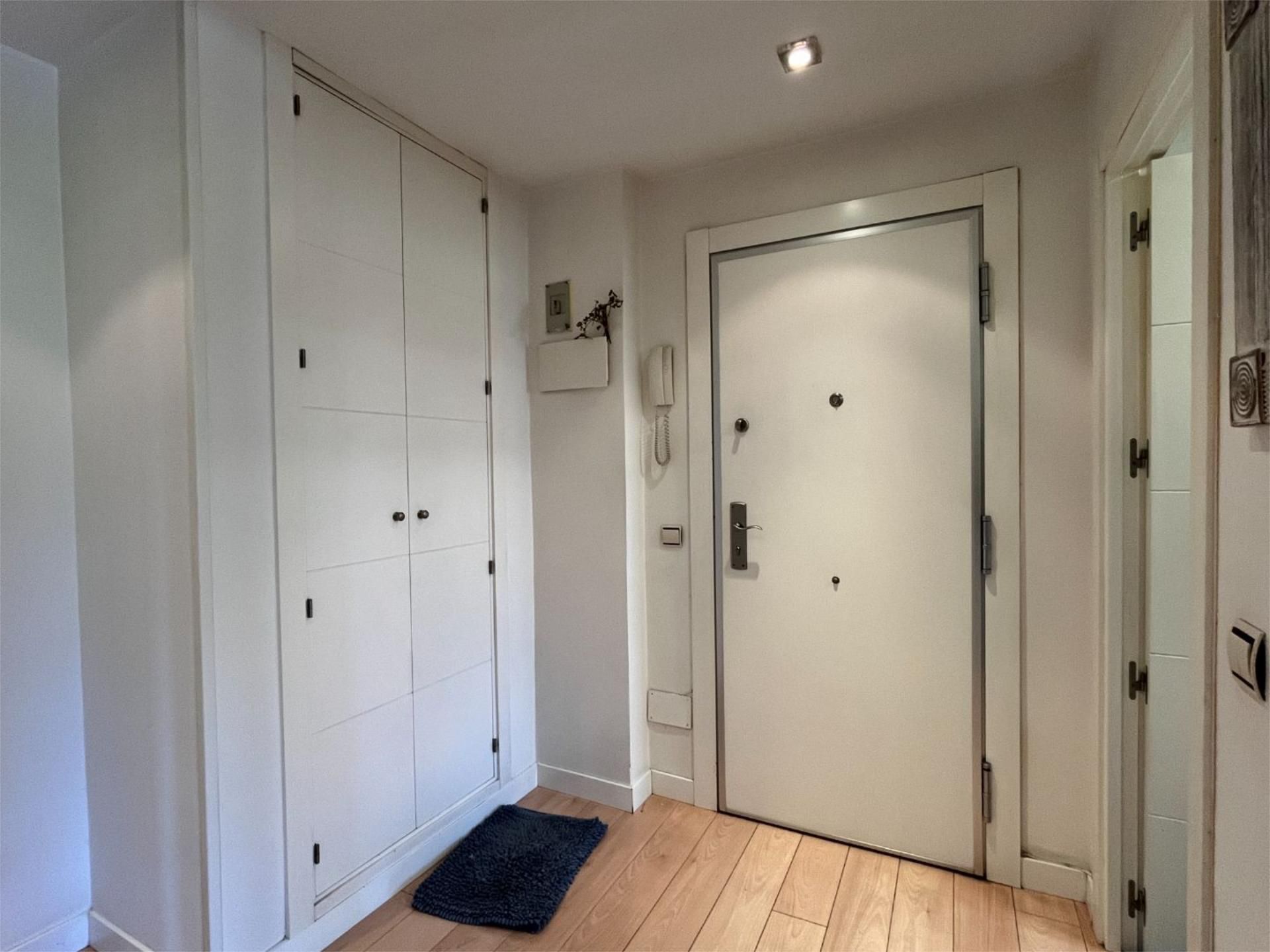 Flat for sale in  Madrid Capital  with Air Conditioner
