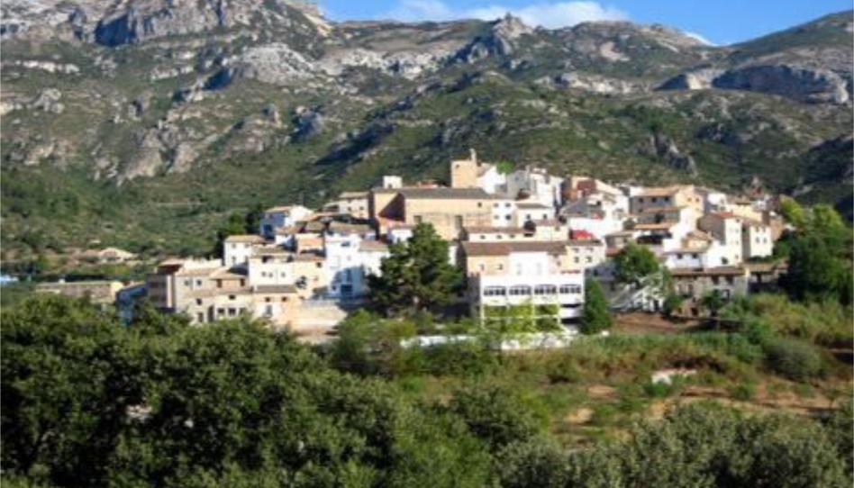 Casa adosada de alquiler en Carrer de Dalt, 15, Alfara de Carles, Tarragona - imagen 1 Foto 1 de Casa adosada de alquiler en Carrer de Dalt, 15, Alfara de Carles, Tarragona