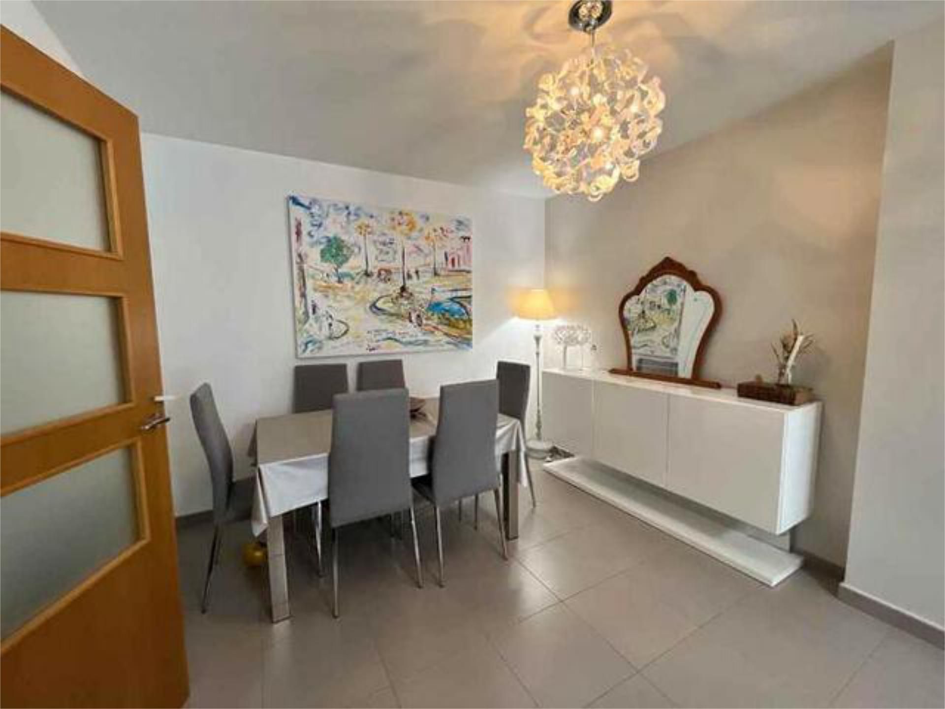 Comedor de Piso en venta en  Murcia Capital con Calefacción, Trastero y Amueblado