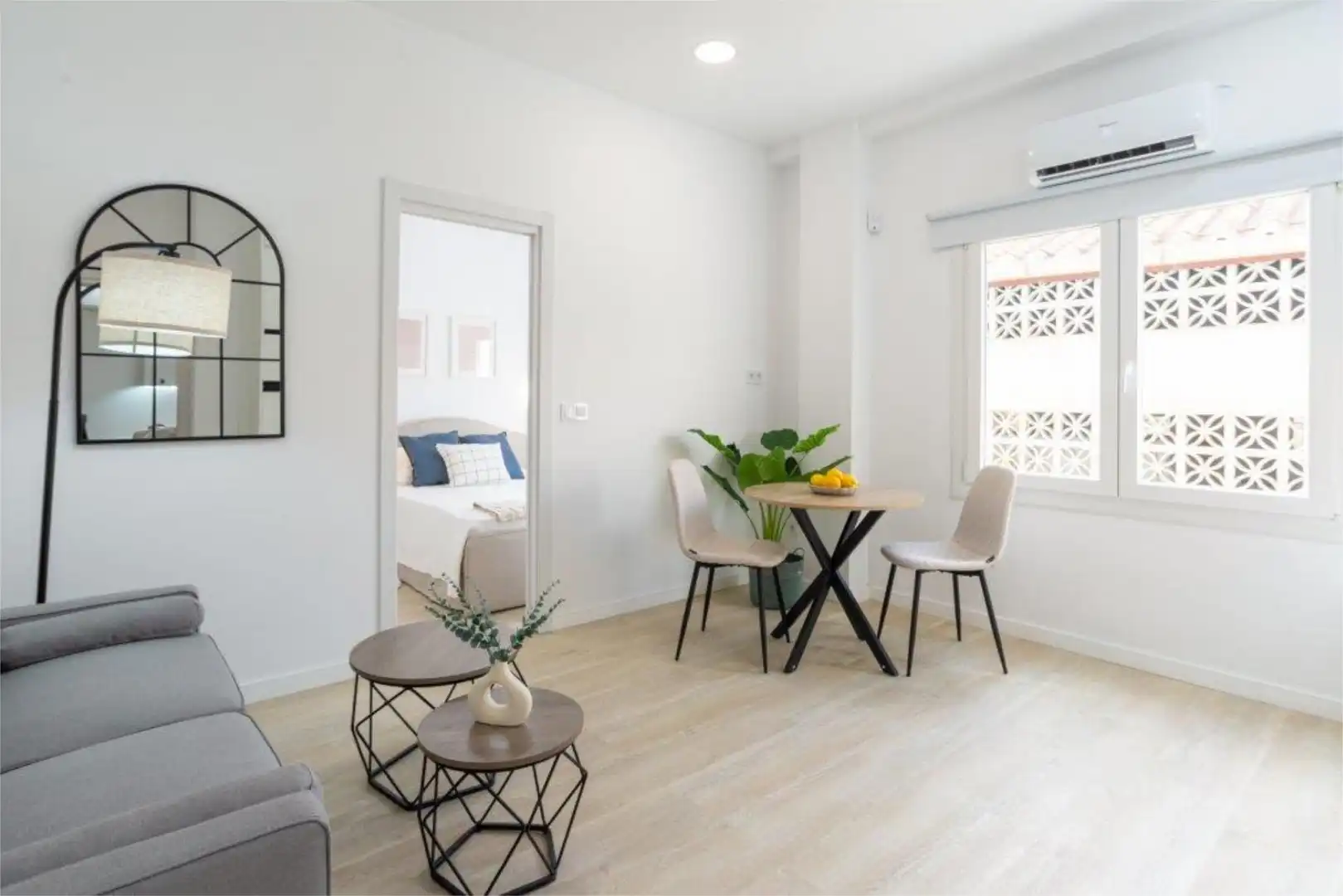 Wohnungen zur Miete in Calle Mármoles, 23, Perchel Norte Schlafzimmer von Wohnungen zur Miete in Málaga Capital mit Klimaanlage