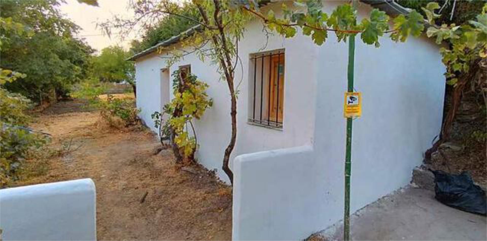 Vista exterior de Casa o xalet en venda en La Taha amb Jardí privat