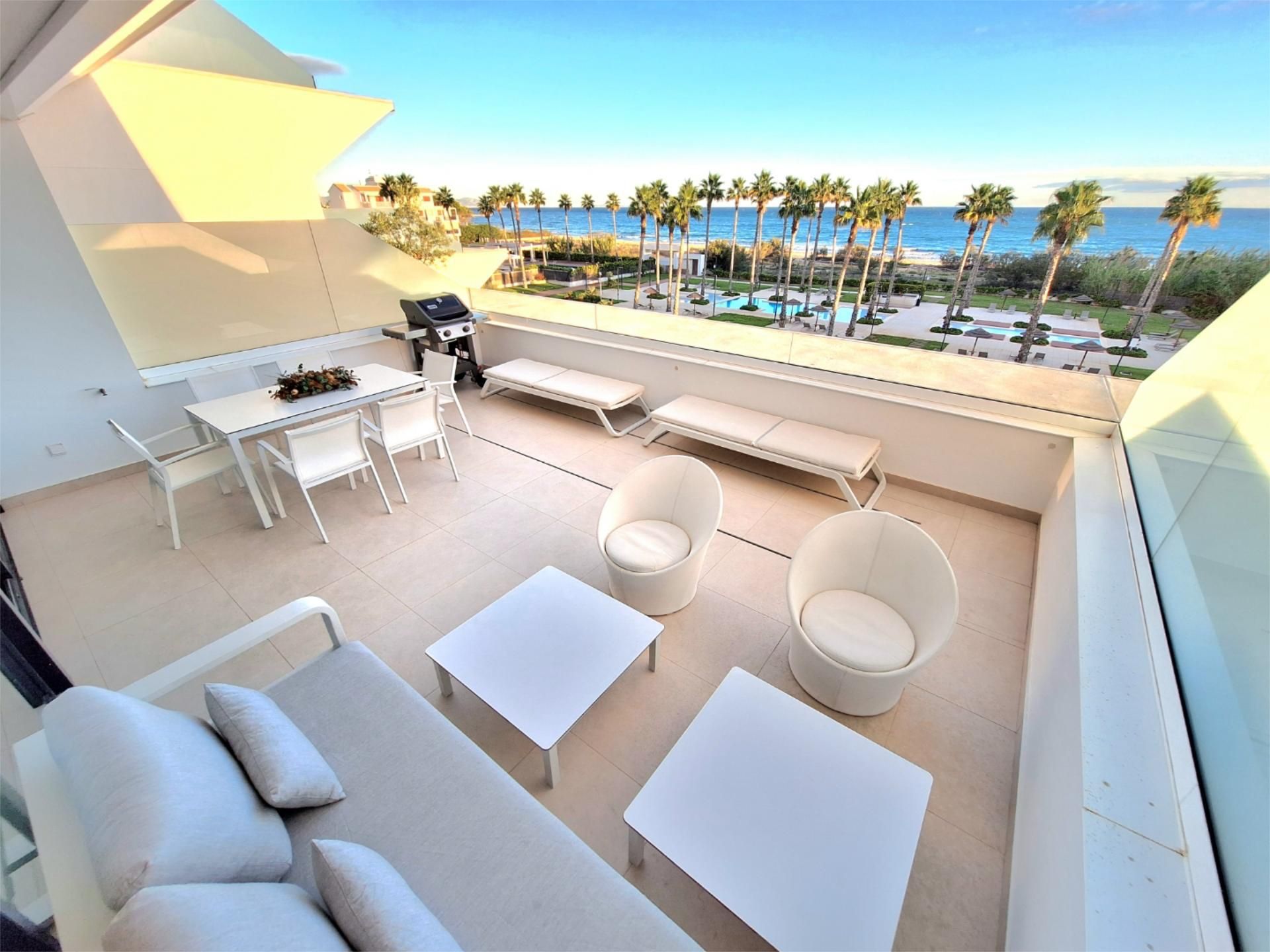 Terrassa de Apartament de lloguer en Dénia amb Aire condicionat, Terrassa i Piscina