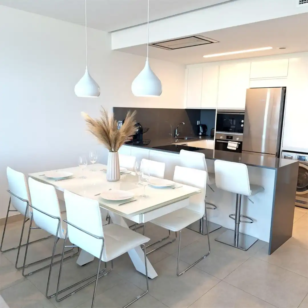 Apartament de lloguer a Carretera les Marines Racons a Dénia, Devessa - Monte Pego Menjador de Apartament de lloguer en Dénia amb Aire condicionat, Calefacció i Terrassa