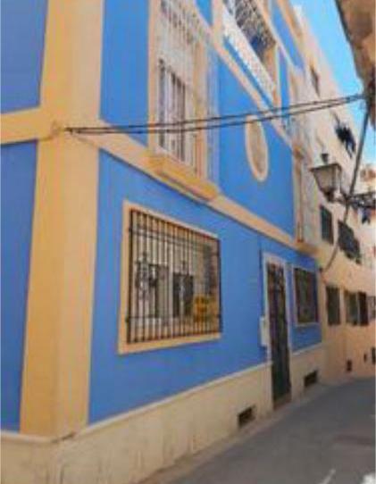 Casa adosada en venda a Centro, Almería - imatge 2 Foto 2 de Casa adosada en venda a Centro, Almería