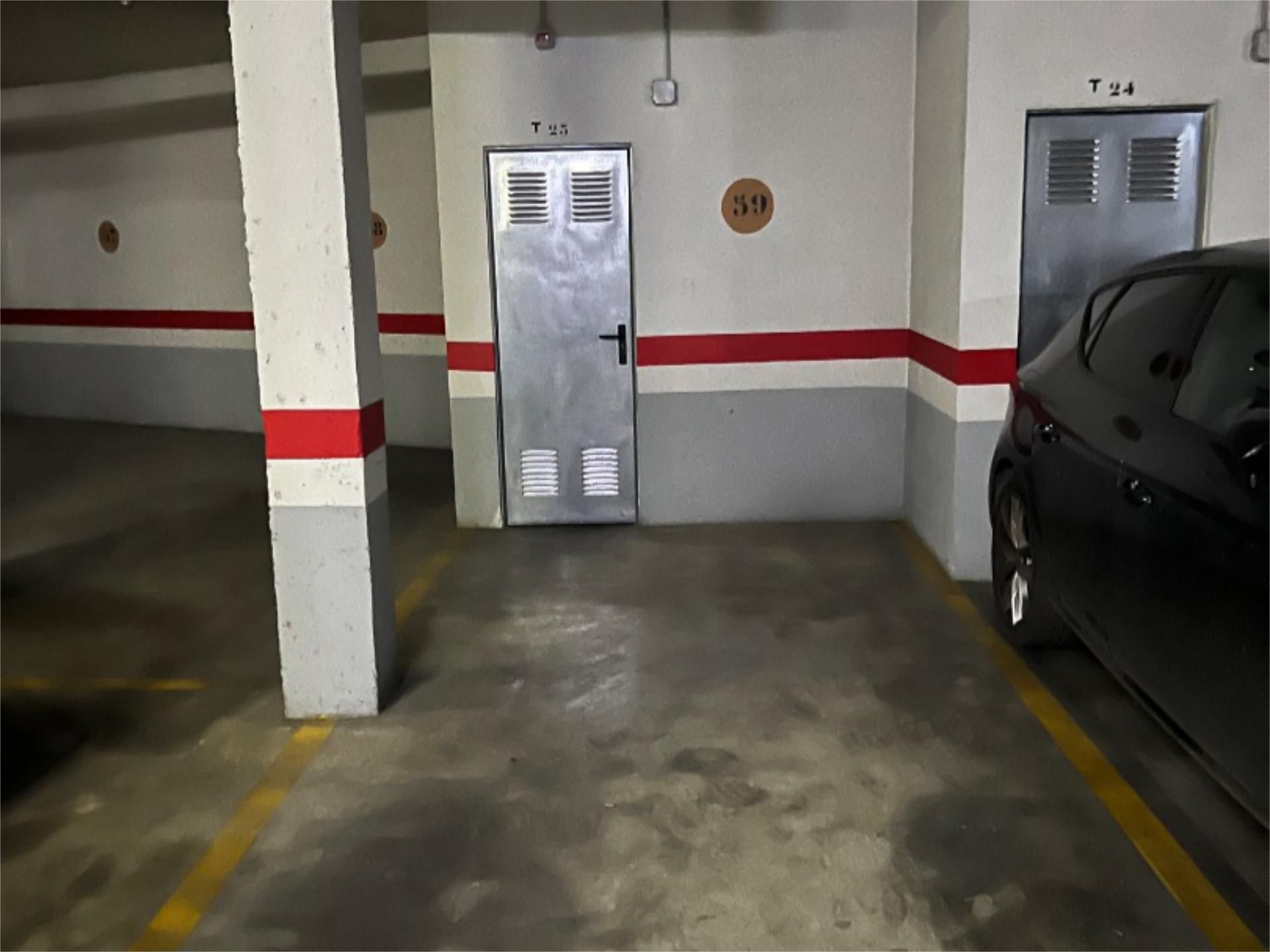 Parking of Garage to rent in  Almería Capital