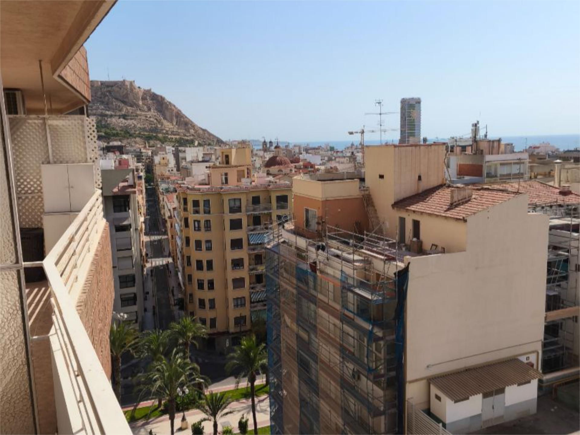 Vista exterior de Estudi de lloguer en Alicante / Alacant amb Moblat i Balcó