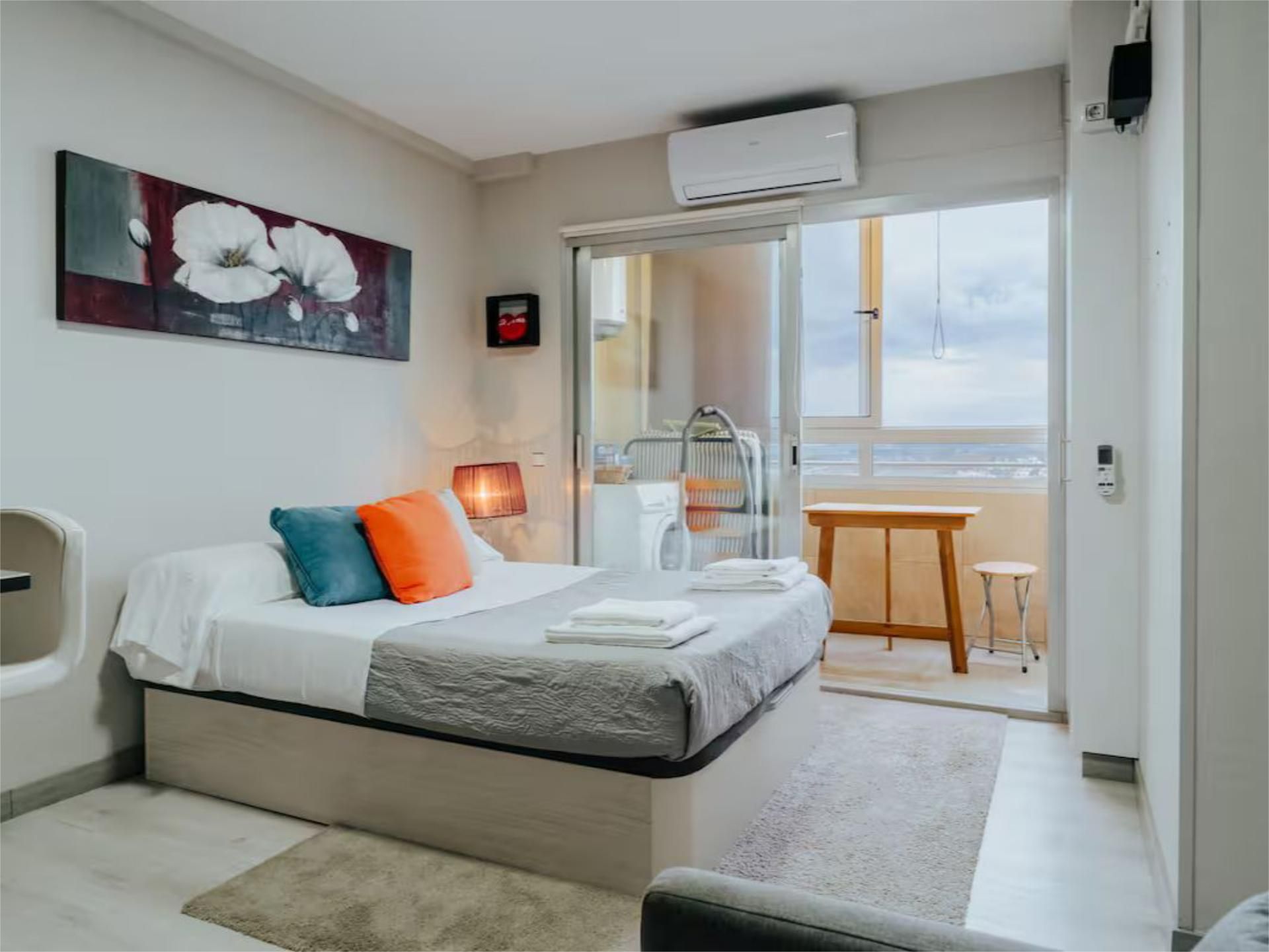 Bedroom of Apartment for sale in Empuriabrava  with Air Conditioner and Balcony