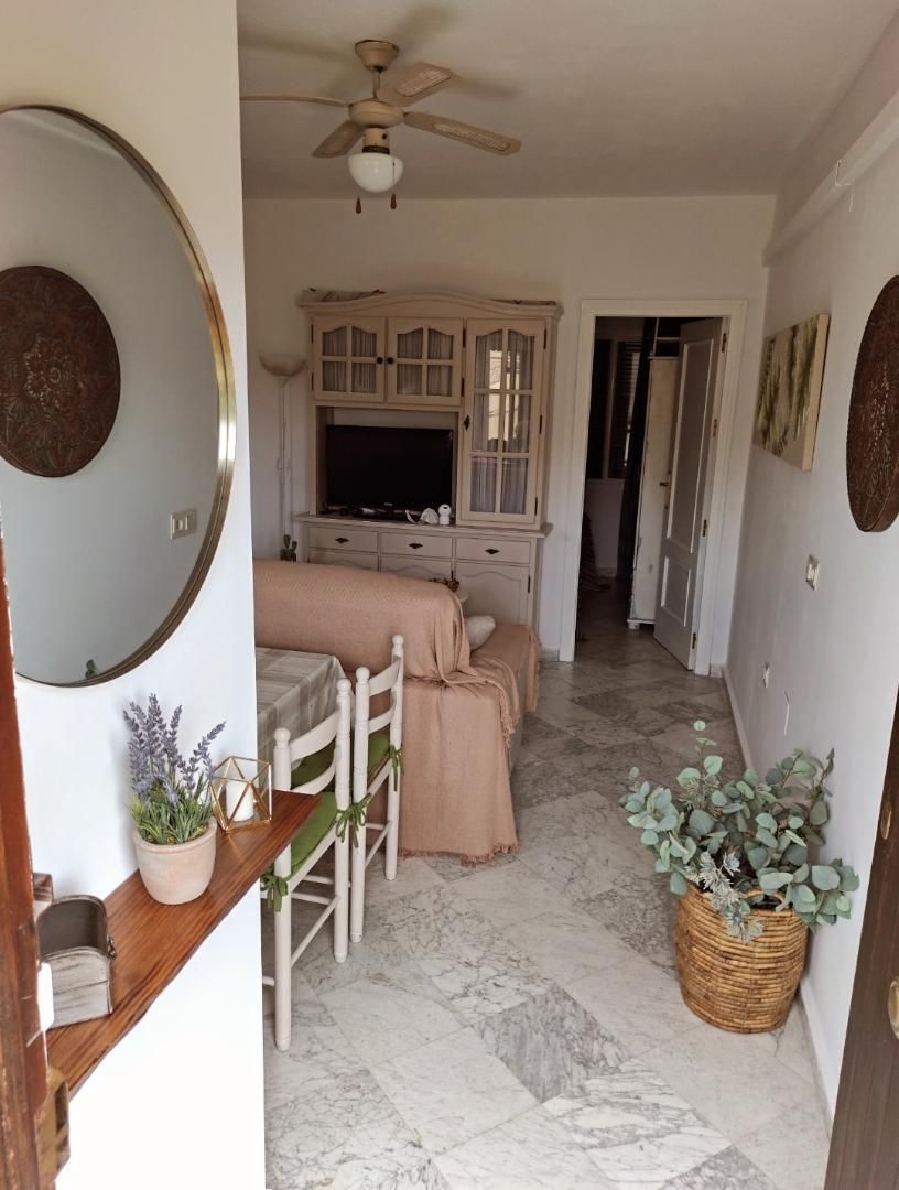 Sala d'estar de Pis en venda en Islantilla amb Aire condicionat, Calefacció i Jardí privat
