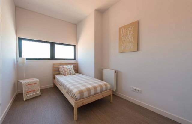 Piso en Alquiler en Calle de Raimundo Fernández Villaverde, 16 en Ríos Rosas - Nuevos Ministerios