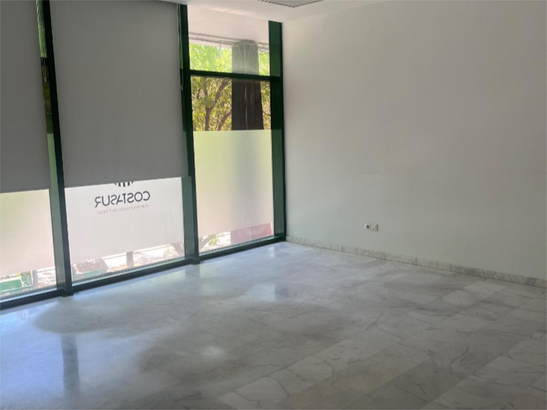 Premises to rent in  Sevilla Capital  with Air Conditioner and Heating
