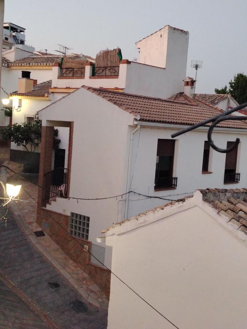 Vista exterior de Casa adosada en venda en Moclín amb Aire condicionat, Moblat i Rentadora