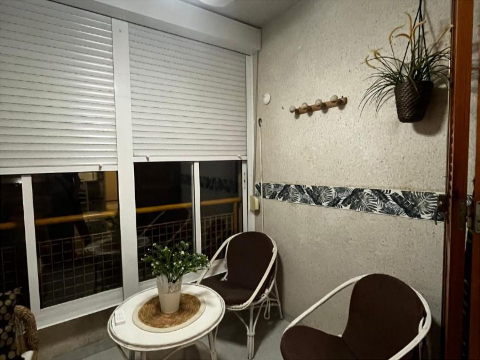 Terrassa de Apartament de lloguer en Torrevieja amb Aire condicionat, Terrassa i Piscina