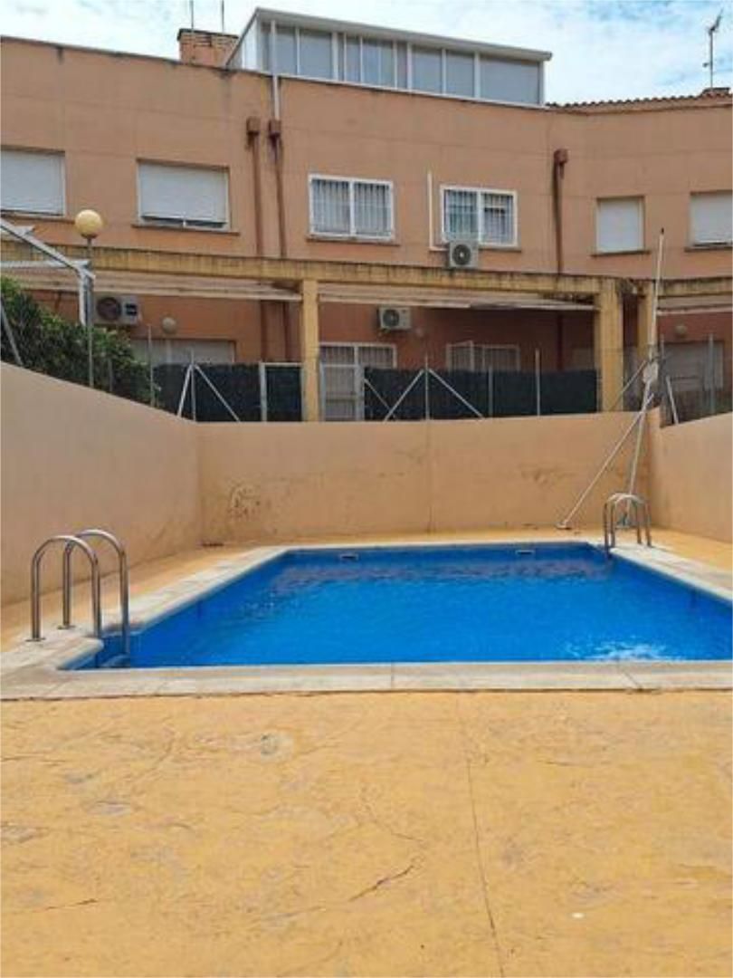 Piscina de Casa adosada en venda en Anchuelo amb Calefacció, Traster i Piscina