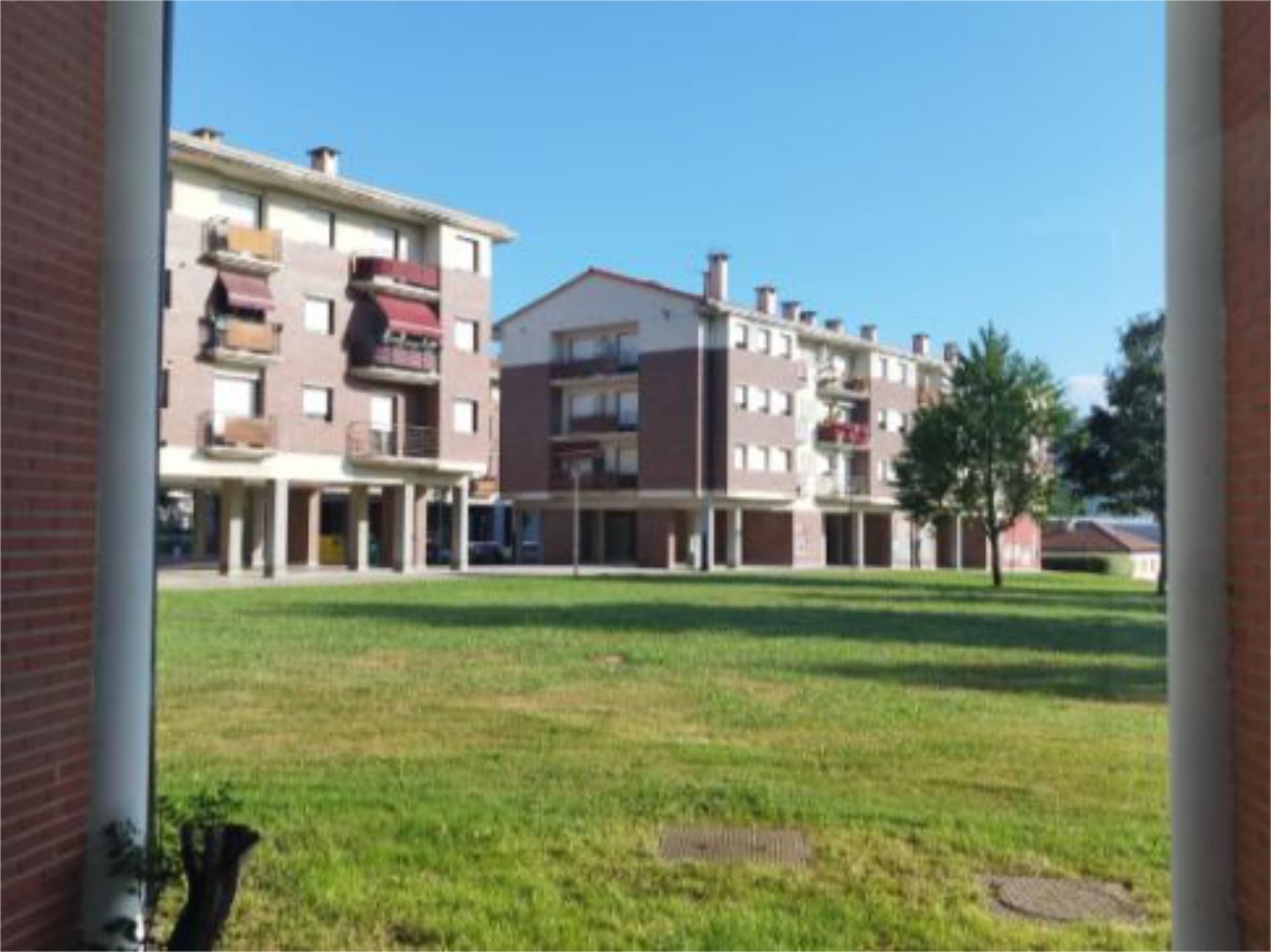 Vista exterior de Pis en venda en Zamudio amb Terrassa, Traster i Aparcament comunitari